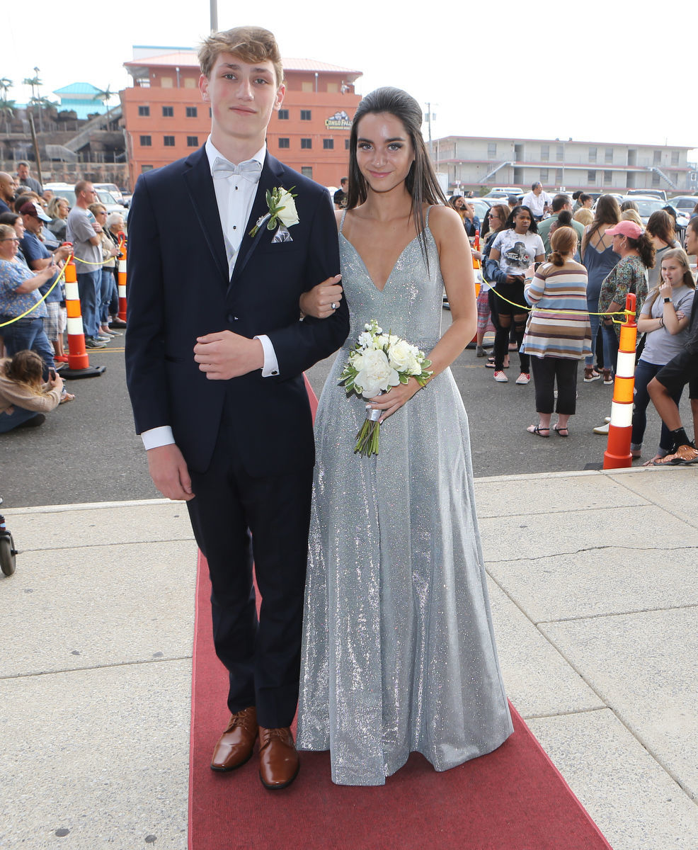 051819_gal_middletwp21.JPG